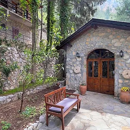 Watermill Hotel فتحية